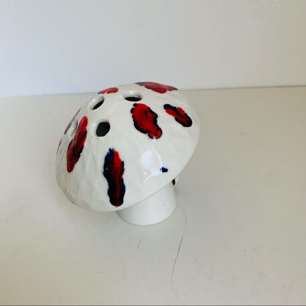 VTG Mushroom Flower Frog